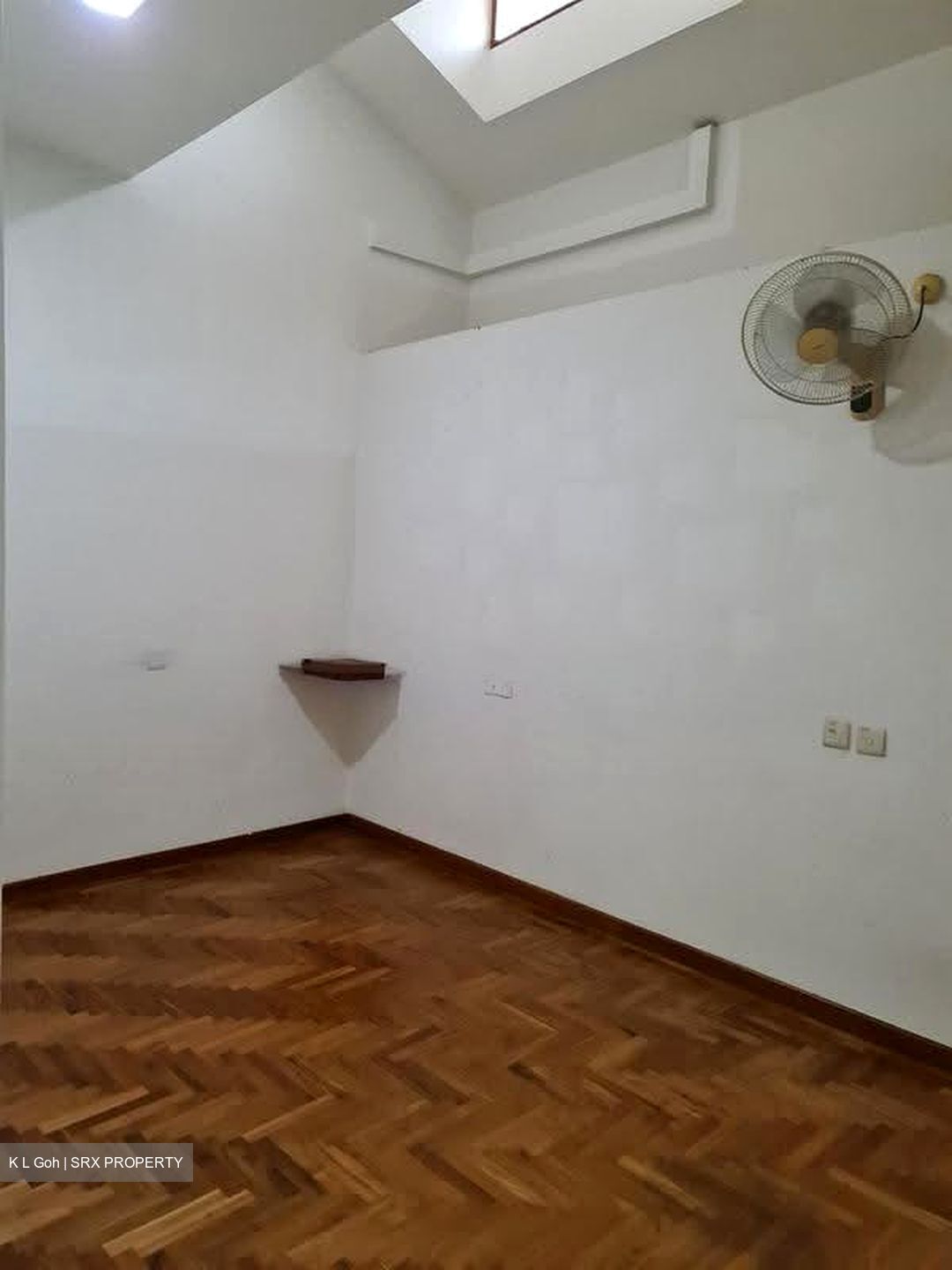 Sennett Estate (D13), Terrace #623734901